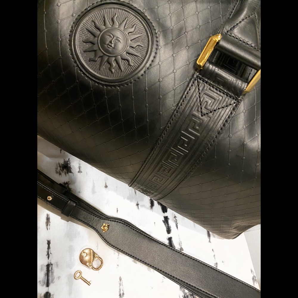 VINTAGE GIANNI VERSACE DUFFLE - Picture 10 of 10